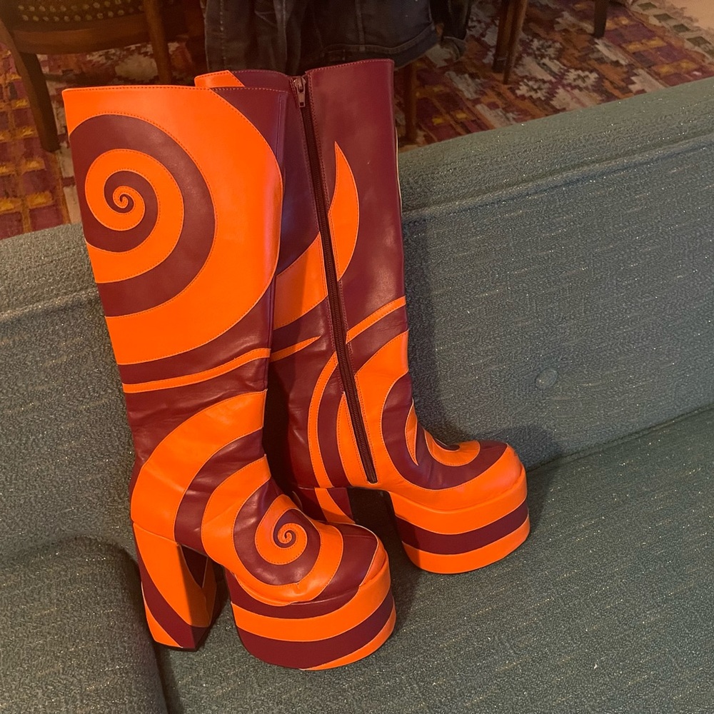 Current Mood Funky boots 8.5
